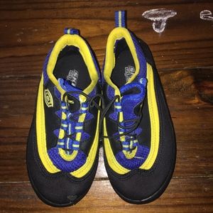 Kid boy skechers sport trail water resistant shoes